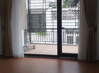  Bán Nhà Trần Thái Tông 36M2 5T 3.6Tỷ Ôtô Đỗ Cổng Nhà Mới . 