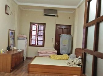 Nhà Mới, Sang Trọng, Ô Tô Đỗ Cửa  Phố Vũ Tông Phan 40M 4 Tầng 4.4 Tỷ.