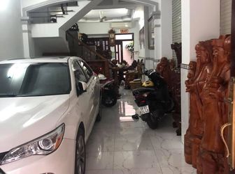 Hàng Hiếm Nhà 1 Trệt 4 Lầu 5Pn Hẻm Xe Tải Huỳnh Văn Bánh Giá 10.2 Tỷ.