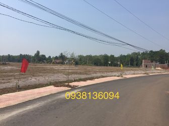 Cần Sang Nhượng Lại Lô Đất Ngay Mặt Tiền Ql13 Giá Chỉ 2.8Tr/m2, Shr