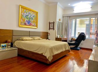 Sốc! Nhà Đẹp Phố Kim Giang, Thanh Xuân 55M X 5 Tầng, Ngõ Oto, Chỉ 3 Tỷ 5, Ở Luôn