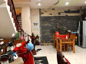 Nhà Đẹp Phố Kim Giang, 38M2X5 Tầng, Oto 7 Chỗ Qua Nhà, Giá Chỉ Còn 2 Tỷ 75