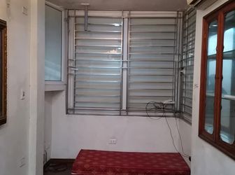 Hơn Tỷ Nhà 6 Tầng Trung Tâm Ba Đình