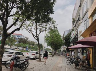 Bán Nhà Mặt Đường Nguyễn Văn Huyên, Vỉa Hè Rộng Kd 60 Triệu, Dt54M2 X 7T Thang Máy Giá 24.6 Tỷ