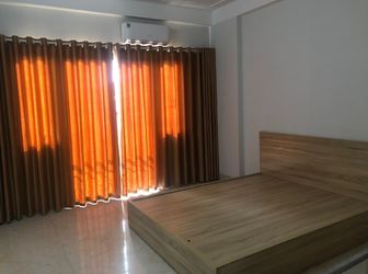 Bán Nhà Gần Trường Cấp 3 Lê Lợi, Bà Triệu, Hà Đông,sân Để Ô Tô,dt 33M2 - 5 Tầng-Giá 2,6 Tỉ