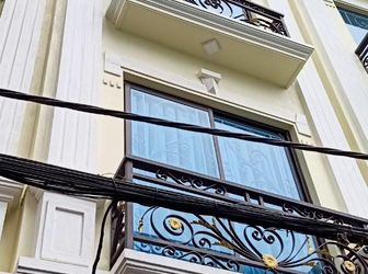 Bán Nhà Gần Trường Cấp 3 Lê Lợi, Bà Triệu, Hà Đông,sân Để Ô Tô,dt 33M2 - 5 Tầng-Giá 2,6 Tỉ