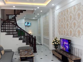 Bán Nhà Gần Trường Cấp 3 Lê Lợi, Bà Triệu, Hà Đông,sân Để Ô Tô,dt 33M2 - 5 Tầng-Giá 2,6 Tỉ