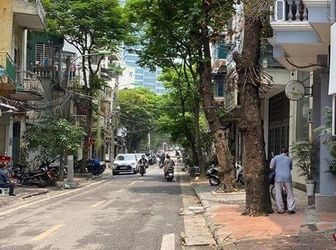 Bán Nhà Hiện Đại Đặng Văn Ngữ, Đống Đa 45M X 5 Tầng 4.2 Tỷ  Ngõ 10M Ra Đường Ô Tô.  