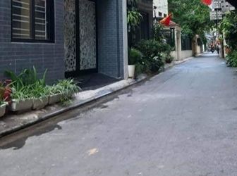 Đống Đa – Bán Nhà Xinh Đường Láng 40M X 3 Tầng Chỉ 2.1 Tỷ.  