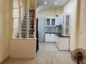 Bán Gấp Nhà Ngõ Mỹ Đình, 5 Tầng X 42M2, Ô Tô Gần, 2.9 Tỷ