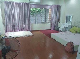 Cần Bán Gấp Nhà Phân Lô 6T Thang Máy Phố Trần Quốc Hoàn – Dt 45M2 Giá 9.5 Tỷ