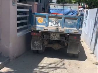 Đất Sổ Đỏ 71M2( 5.2*13) Nở Hậu Đườngtôn Đức Thắng. Liên hệ: 0933458631( Ms.diểm)