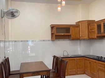 Cần Bán Nhà Khu Vực Đường 3/2 Gia Rẻ 400M2