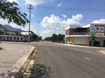 Bán Gấp 2 Lô Đất Trong Tuần  Mặt Tiền Gần Vòng Xoay Hắc Dịch Thổ Cư Sổ Hồng Riêng 