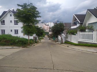 Bán Đất Biệt Lập Ngay Hồ Xuân Hương, Tại Golf Valley, Phường 2, Đà Lạt 345Mv Mã 20094 