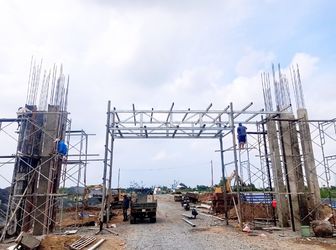 Bán Đất Cách Trung Tâm Hành Chính 200M