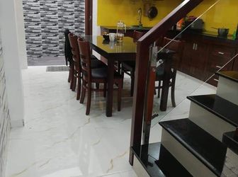 Nhà Lầu Ở Nguyễn Văn Quá Cần Bán Gấp 1,35 Tỷ Gần Nhà Hàng Đông Phương, Quận 12, 4X13M, Sổ Hồng