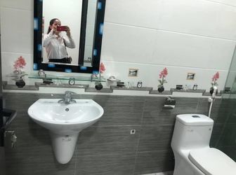 Nhà Đẹp- Đỉnh- Hiếm Ngô Gia Tự- Long Biên 40M, 4 Tầng, 3 Tỷ 