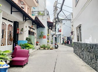 Nhà 2 Lầu Hẻm Xe Hơi Đường Lê Văn Lương, P. Th, Q7