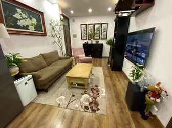 Bán Gấp - Nhà  Phố Hoàng Cầu - 60M2-5.5 Tỷ. Cực Đẹp – 0987972466