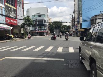 Mt Kinh Doanh Lũy Bán Bích Q. Tân Phú 9X10M Giá 30Tr/1 Tháng.