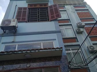 Bán Nhà Ngay Gần Mặt Đường Phạm Văn Đồng, 42M, Đường Ba Gác Tránh, Giá 3.2 Tỷ. 0918198896