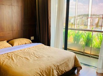 Căn Hộ Giá Cực Tốt, View Cực Đẹp, View Chợ Đêm, View Hồ Xuân Hương, View Phan Bội Châu