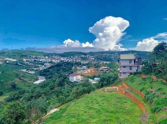 Cần  Tiền Bán Gấp Lô Đất 500M2 View Hồ