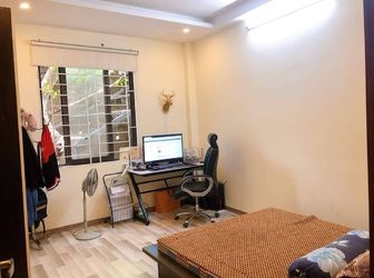 Bán Nhà Cầu Giấy Khu Phân Lô,ôtô Đỗ Cửa 3Pn Giá Chỉ 5 Tỷ.