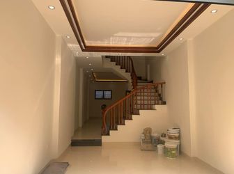 Bán Nhà Phố Tân Mai 40M2, 5 Tầng, Cách Mặt Phố Ô Tô Tránh 10M.