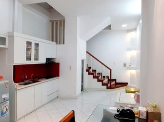 Bán Nhà Trong Ngõ Đường Mỹ Đình, Diện Tích 30M, 3 Tầng, Giá 2,5 Tỷ