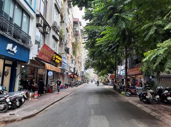 Cần Bán Nhà Mặt Phố Trung Liệt, Thái Hà, Đống Đa, 66M2, 9,57 Tỷ, Sầm Uất, Ô Tô Qua Nhà