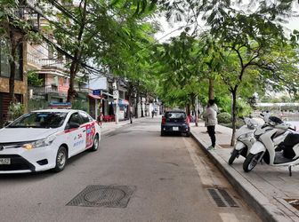 Mặt Phố, Kinh Doanh, Văn Phòng, Homestay, Trịnh Công Sơn Tây Hồ, 75M2, Nhỉnh 26 Tỷ