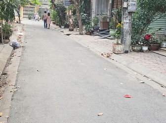 Siêu Hiếm Nhà Đẹp Huỳnh Thúc Kháng 40M2 – Ô Tô Tránh – Kinh Doanh Sầm Uất 