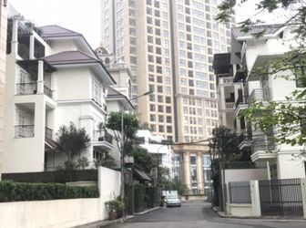 Bán Đất Mặt Ngõ 218 Lạc Long Quân, Tây Hồ, Cách Phố 50M Oto Đỗ Cửa.