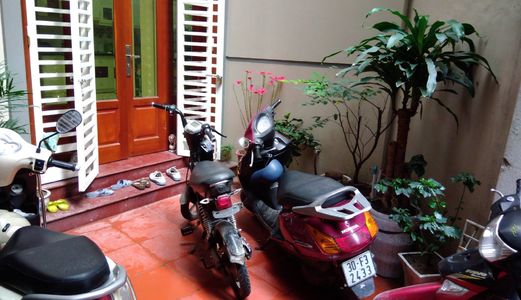 Bán Nhà 40M2 Đội Cấn, Ngõ Thông Thoáng, Nhà Mới, An Ninh Tốt, Giá 3.3 Tỷ