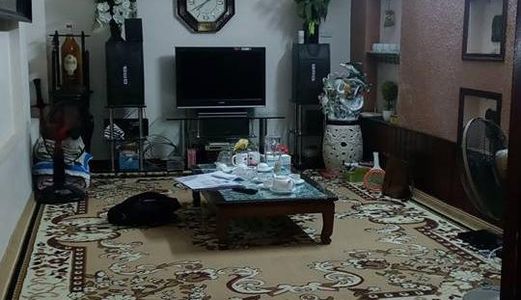 Bán nhà ở cực hiếm Kim Mã: 6.5 tỷ.dt: 47m2, lô góc, ô tô