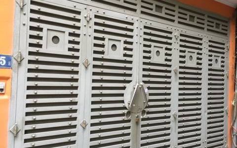 Nhà ngã tư sở  - ô tô gara – 2 thoáng, chỉ 90tr/m2.