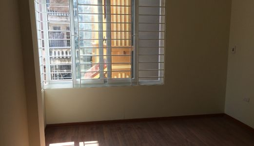 Bán nhà gần ủy ban nhân dân phường Yên Nghĩa, HĐ, 36m2, 3 tầng, 3ngủ, 3wc, 1,2 tỷ.