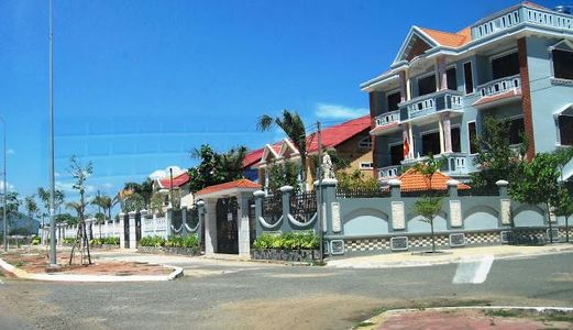 Bán Đất Thổ Cư Giá Rẻ Ngay Chợ Tiện Kinh Doanh 300 Triệu/nền Thanh Toán 95% Nhận Sổ Ngay