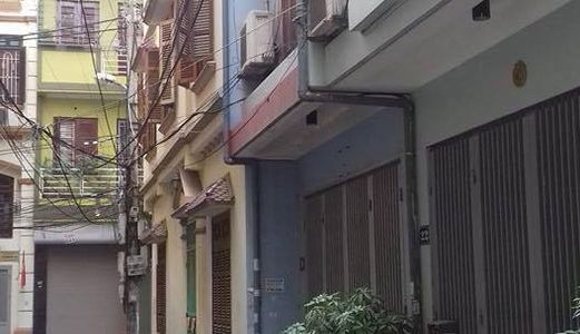 Bán Nhà Nguyễn Khánh Toàn, Hiện Đại, Ô Tô Đỗ Cửa.