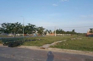 Cần Bán 1 Số Nền Đất Đường Hoàng Văn Thái, Đối Diện Biện Viện Gtvt