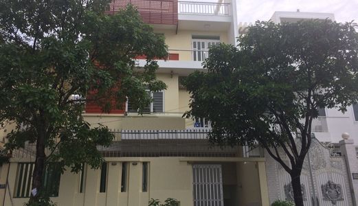 Nhà Cho Thuê Quận 2, Dt 10x20m, Phòng Rộng, Giá 68 Triệu.