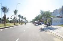 Bán 2 Lô Trục Kinh Doanh Thương Mại Đối Diện Chợ, Đường 20m5 Ven Biển, LH 0905 077 162