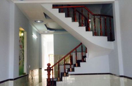 Nhà 1 Trệt 1 Lầu Đúc Thật,SHR,100m2,Đường Nhựa 12m.640tr.LH Chính Chủ