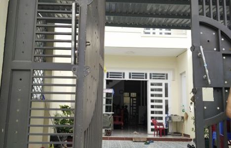 Cho Thuê Nhà , Trệt , 2 Lầu , 5 Phòng , Sân Rộng ,  Dt: 120m2 , Giá 12tr , Đường Đinh Công Tráng