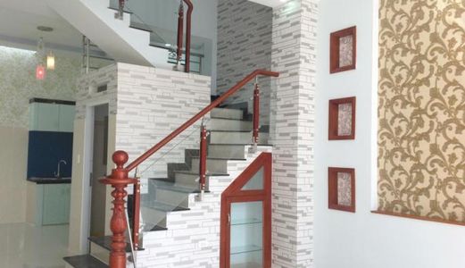Bán Gấp Căn Nhà Tại Dương Quảng Hàm, Giá 3,7 Tỷ, Vị Trí HOT Sinh Lời