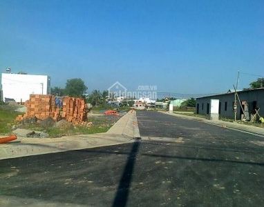 Lô Góc 2mt Ngay Nguyển Duy Trinh Nằm Trong Kdc Trung Tâm P.Phúhữu, Giáp Q2. Dt:6.4 X14m Shr Xdtd