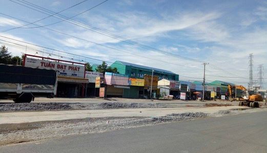 Chính Chủ Bán Gấp Lô Đất Ngay Trung Tâm Tp Bình Dương 3 Nền Liền Kề Ngay Sân Bóng Đá