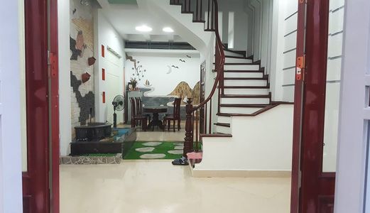 Nhà Khu Chùa Lãng Đường Lãng 48m2 5 Tầng Mt 4m 4.2 Tỷ.